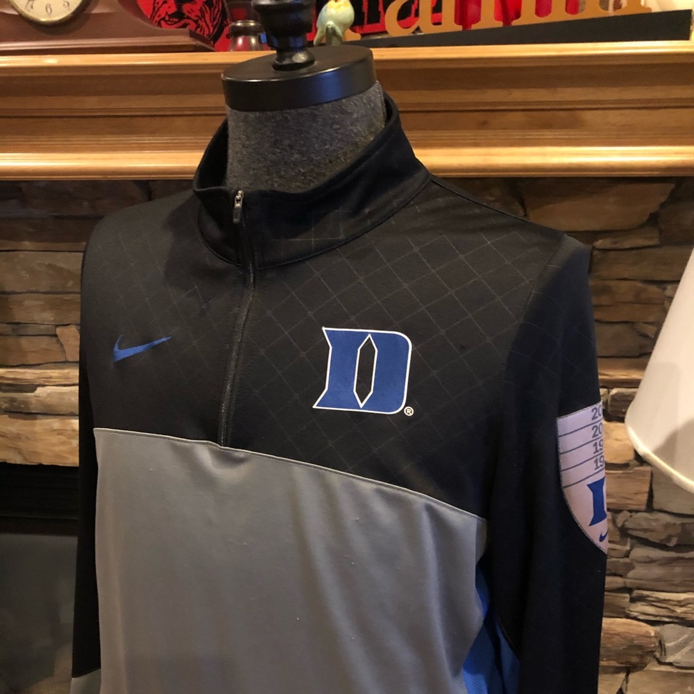 Nike Black and Gray Lightweight Jacket